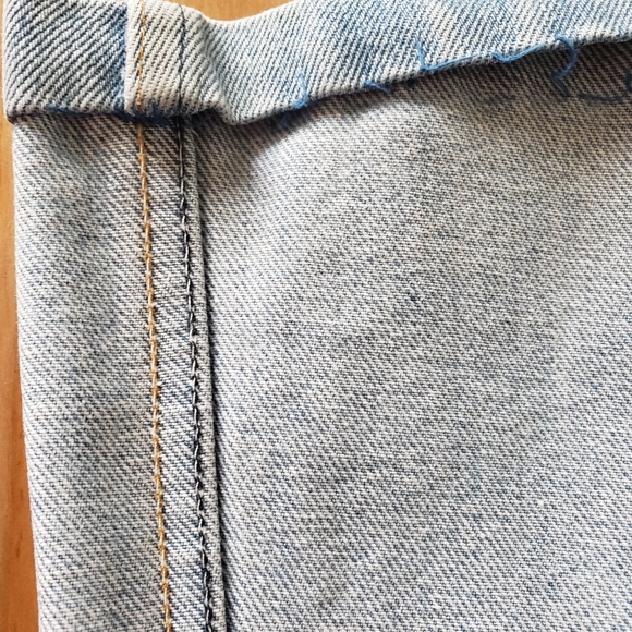 Vintage Levi’s Orange Tab W26 Flare Leg Light Wash Creased - Picture 4 of 16